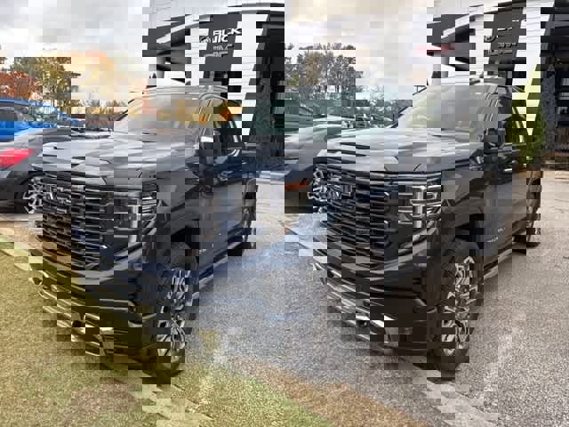 Used 2023 GMC Sierra 1500 Denali Ultimate image 2