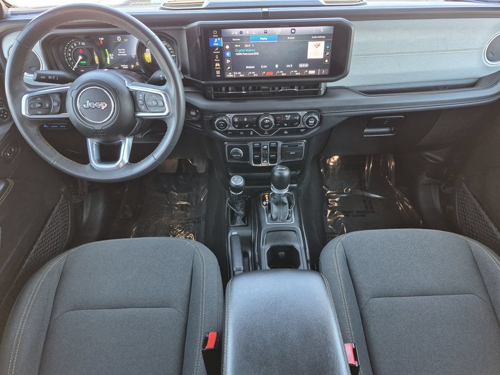Used 2024 Jeep Wrangler Unlimited Sahara AWD/4WD image 14