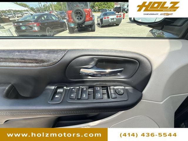 Used 2016 Dodge Grand Caravan SE w/ Quick Order Package 29E SE FWD image 20