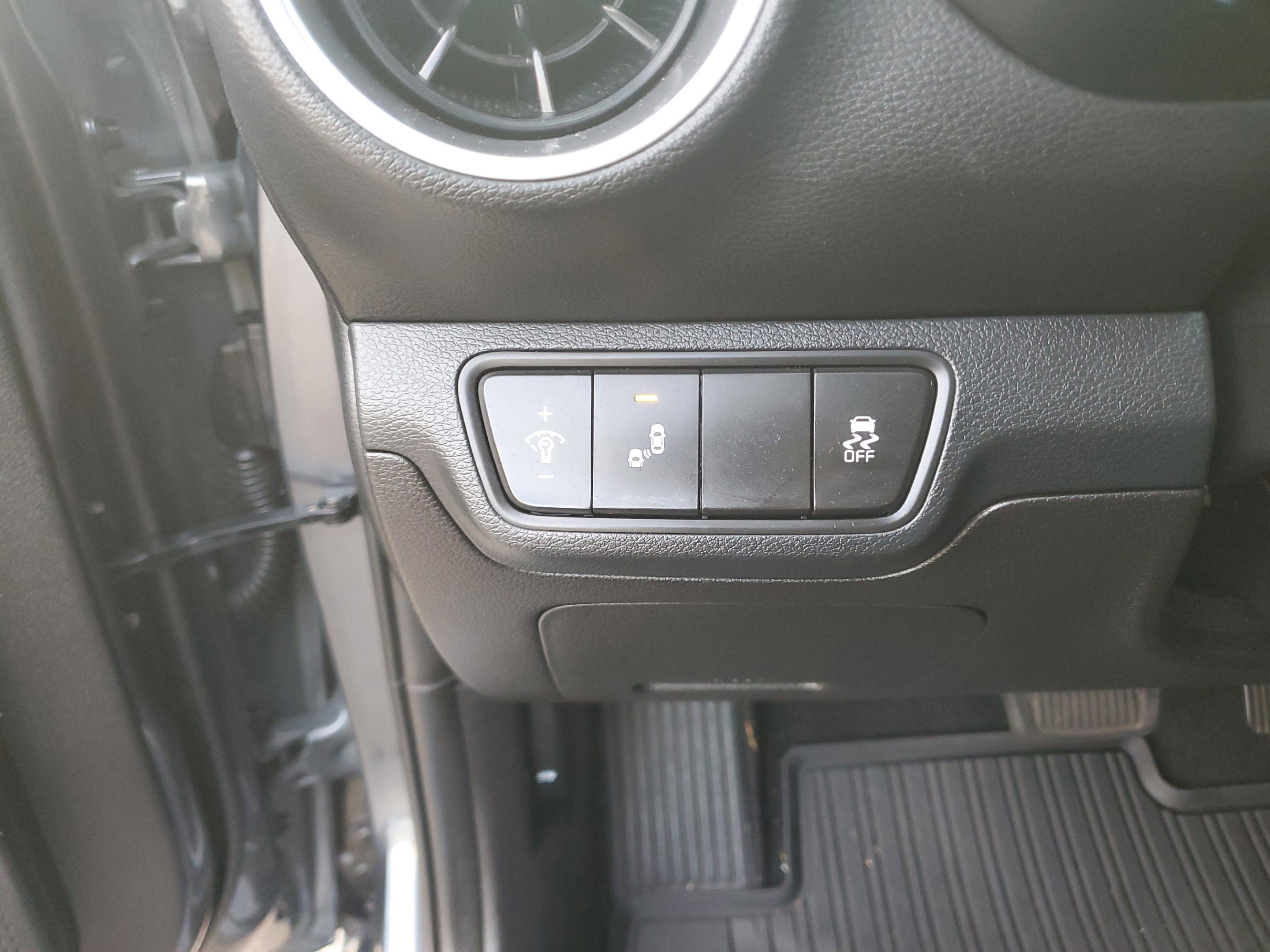 Certified 2023 Kia Forte LXS w/ LXS Technology Package image 29