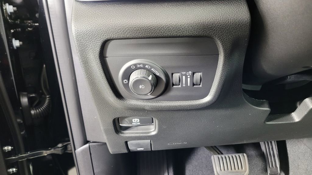 New 2025 Jeep Grand Cherokee Limited image 19