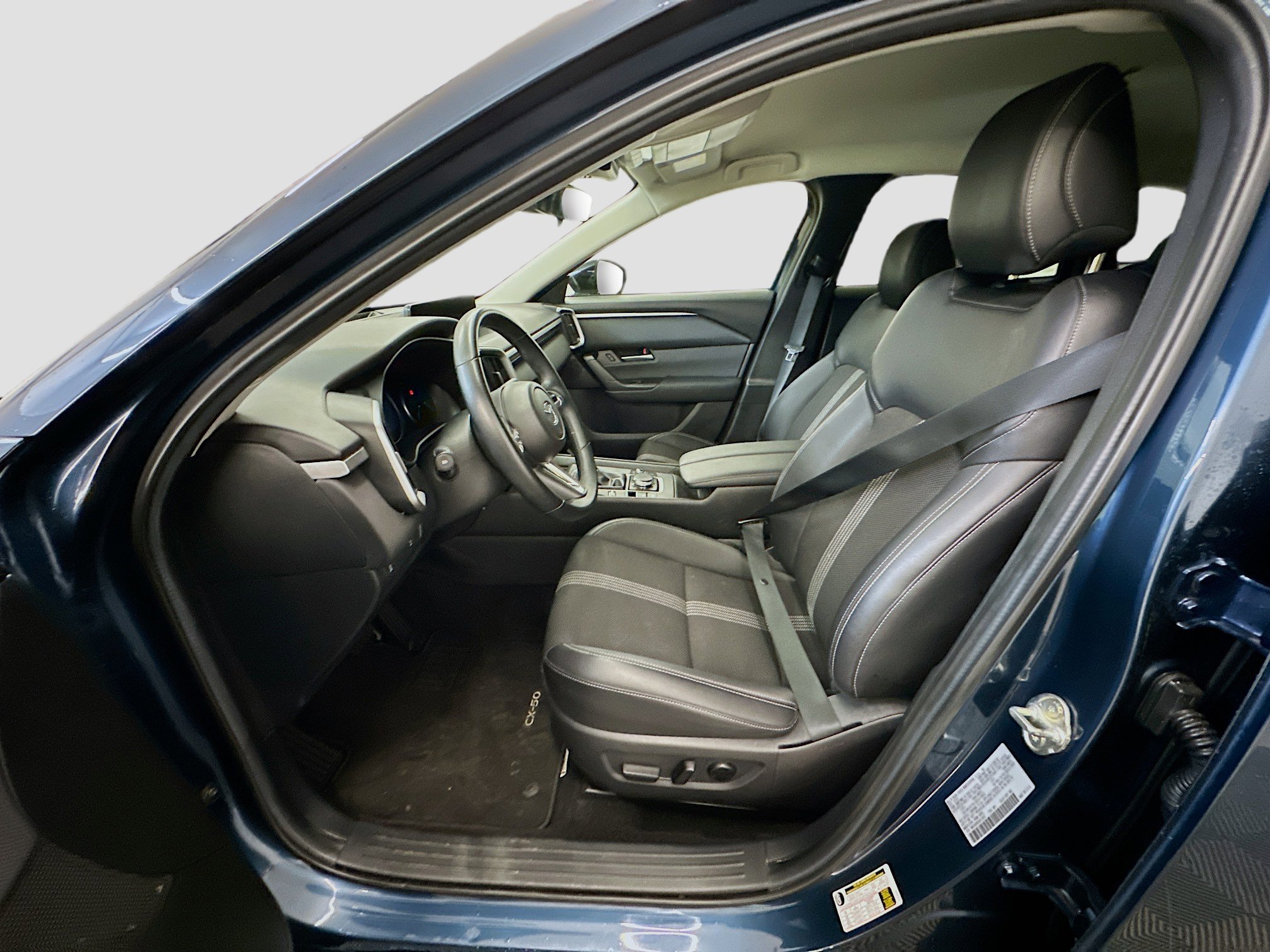 Used 2025 MAZDA CX-50 AWD 2.5 S w/ Preferred Package image 13