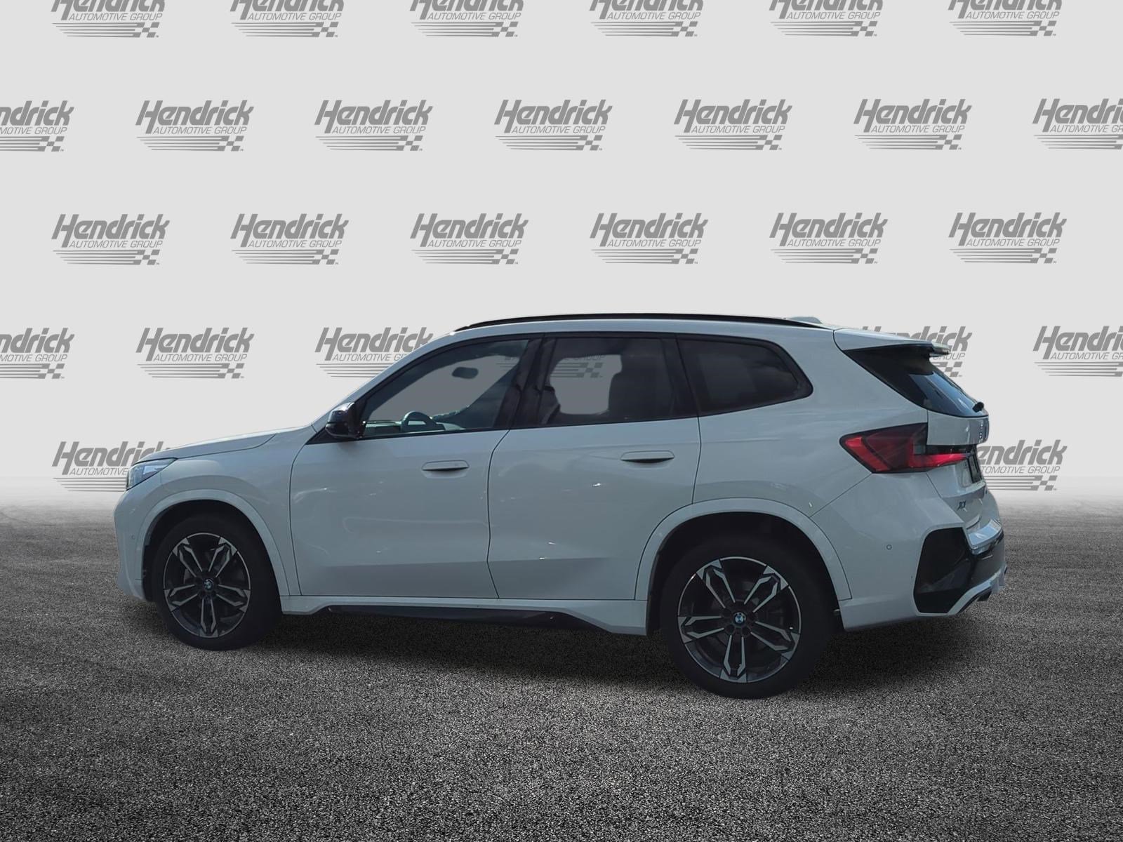 Used 2023 BMW X1 xDrive28i w/ M Sport Package image 8