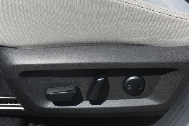 Used 2023 Nissan Rogue SV AWD/4WD image 13