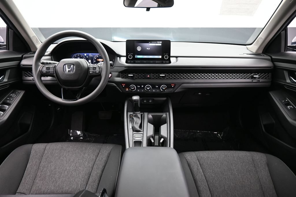 Certified 2024 Honda Accord EX image 43