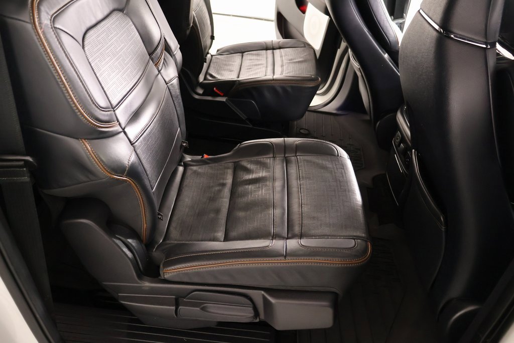 Used 2023 Lincoln Navigator L Black Label image 16