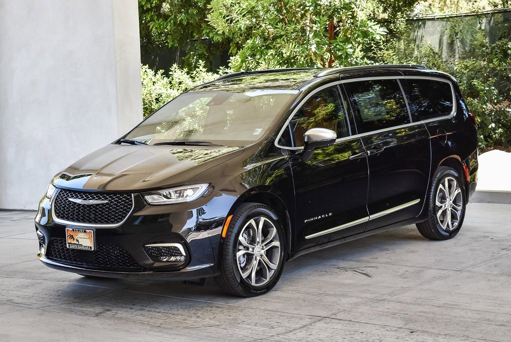 New 2025 Chrysler Pacifica Pinnacle image 3