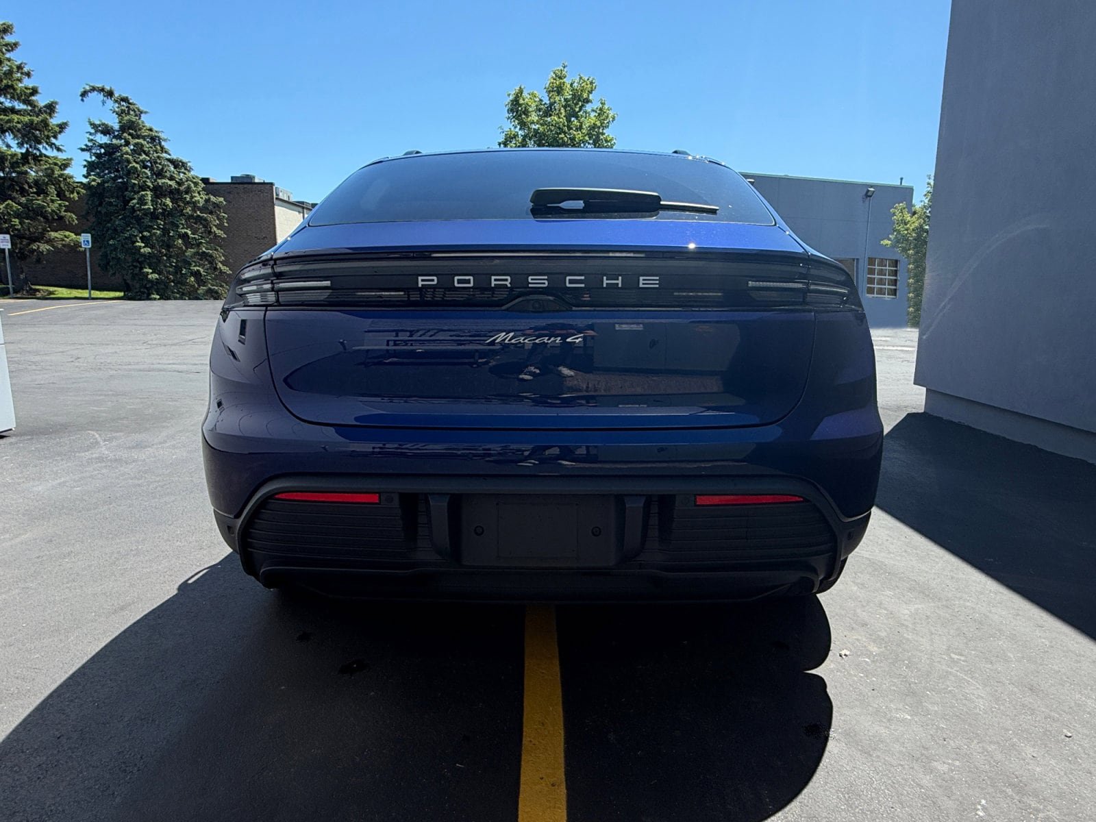 Certified 2024 Porsche Macan 4 Electric AWD/4WD image 11