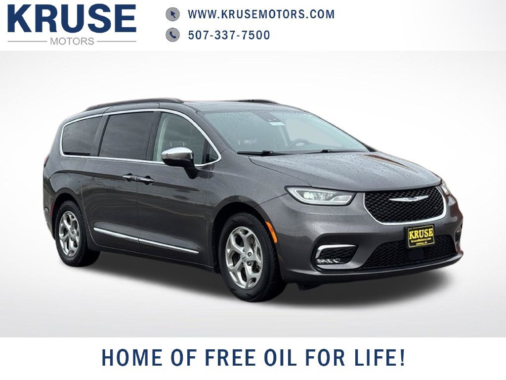 Used 2023 Chrysler Pacifica Limited FWD 360° Tour