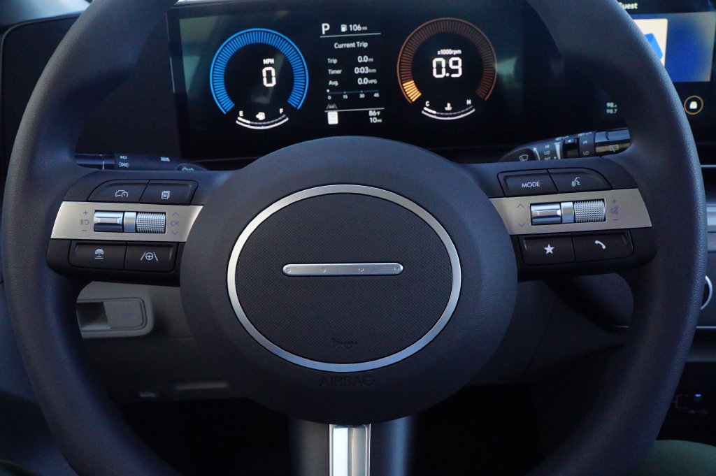 New 2027 Hyundai Kona SE FWD image 12