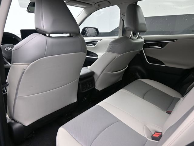 Used 2023 Toyota RAV4 Limited image 12