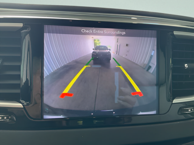 Used 2018 Chrysler Pacifica Touring Plus FWD image 17