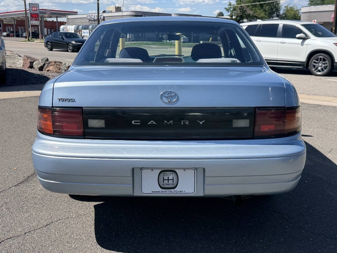 Used 1992 Toyota Camry Deluxe FWD image 9