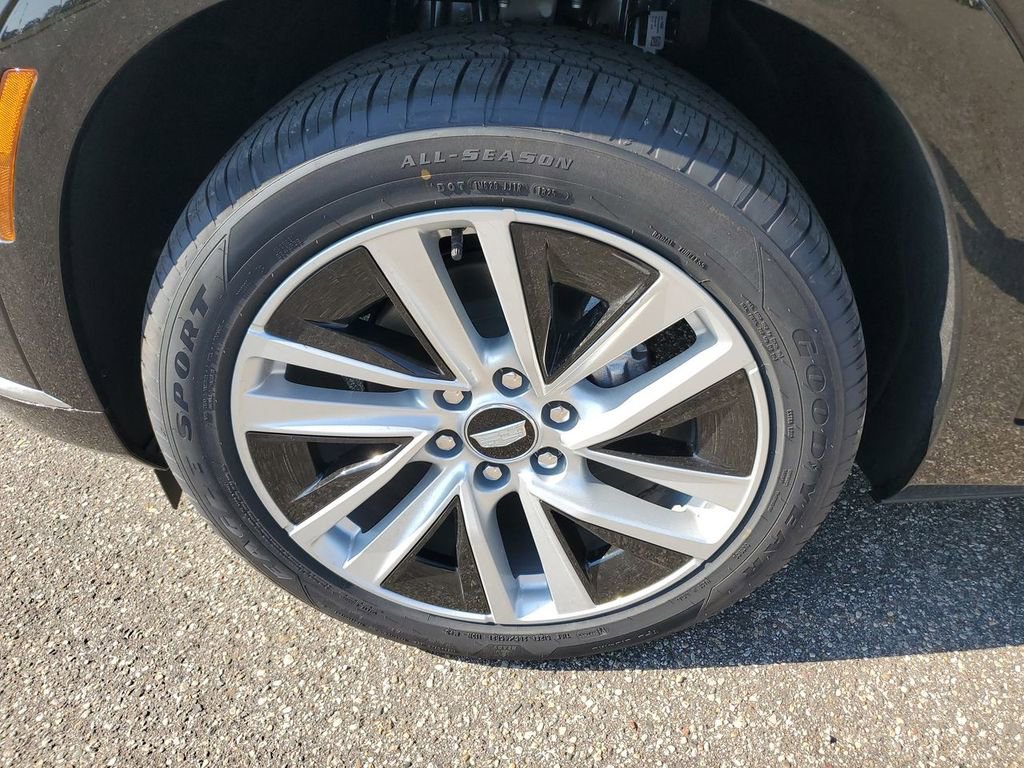 New 2026 Cadillac Vistiq Luxury image 32