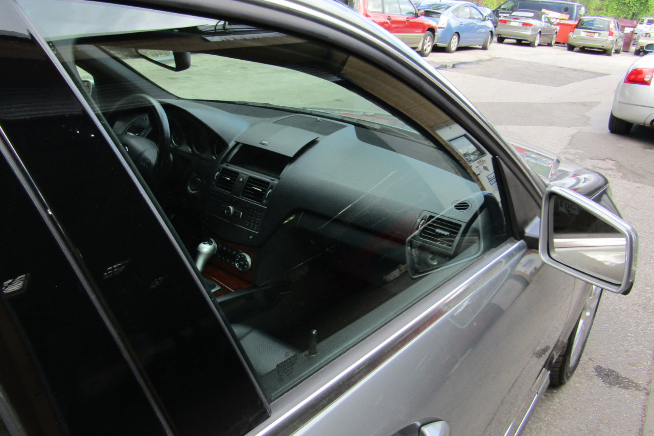 Used 2011 Mercedes-Benz C 300 4dr Sdn C 300 Sport 4MATIC image 22