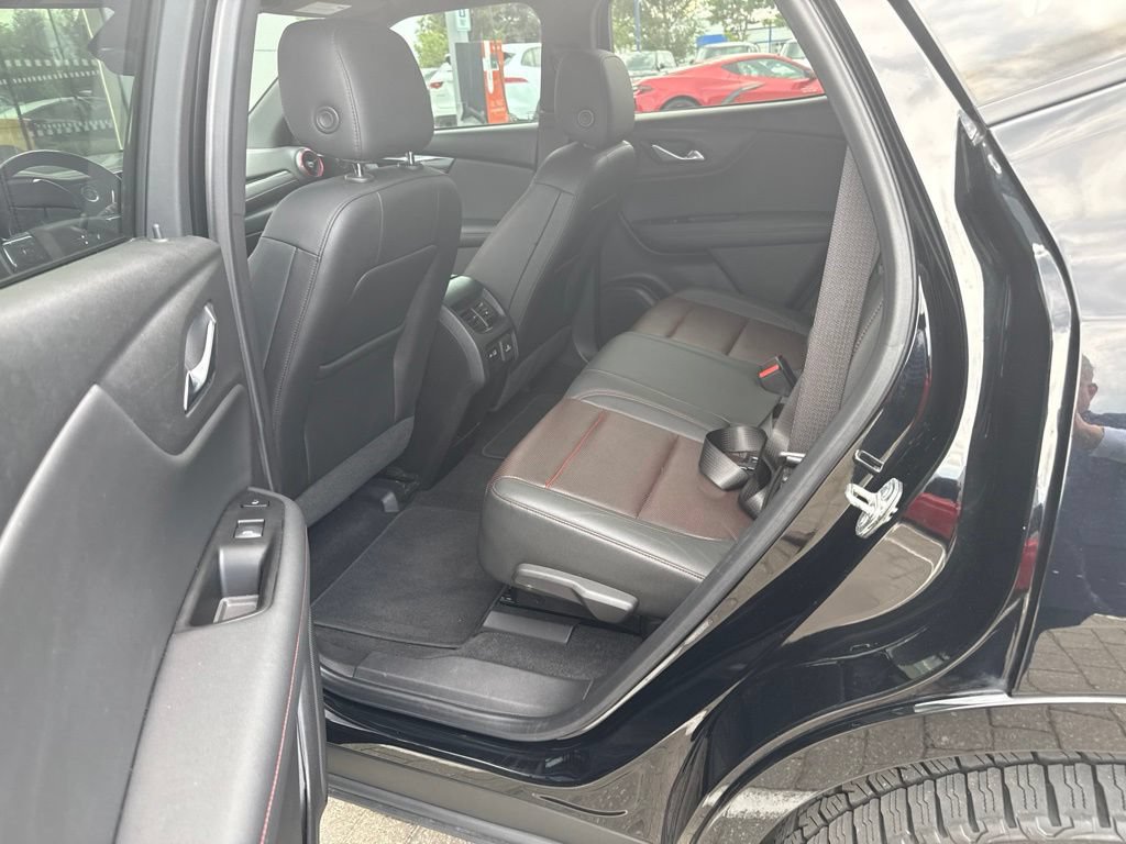 Used 2019 Chevrolet Blazer RS AWD/4WD image 16