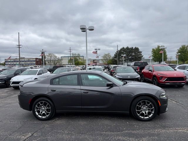 Used 2017 Dodge Charger SXT w/ AWD Plus Group image 4