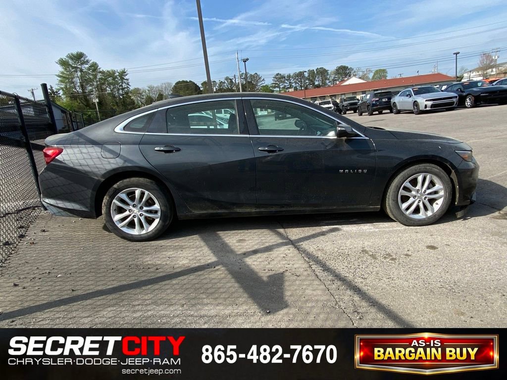 Used 2018 Chevrolet Malibu LT FWD image 4