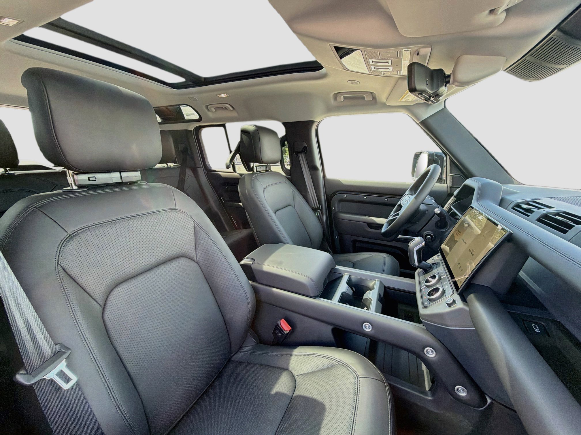 New 2026 Land Rover Defender 110 S AWD/4WD image 14
