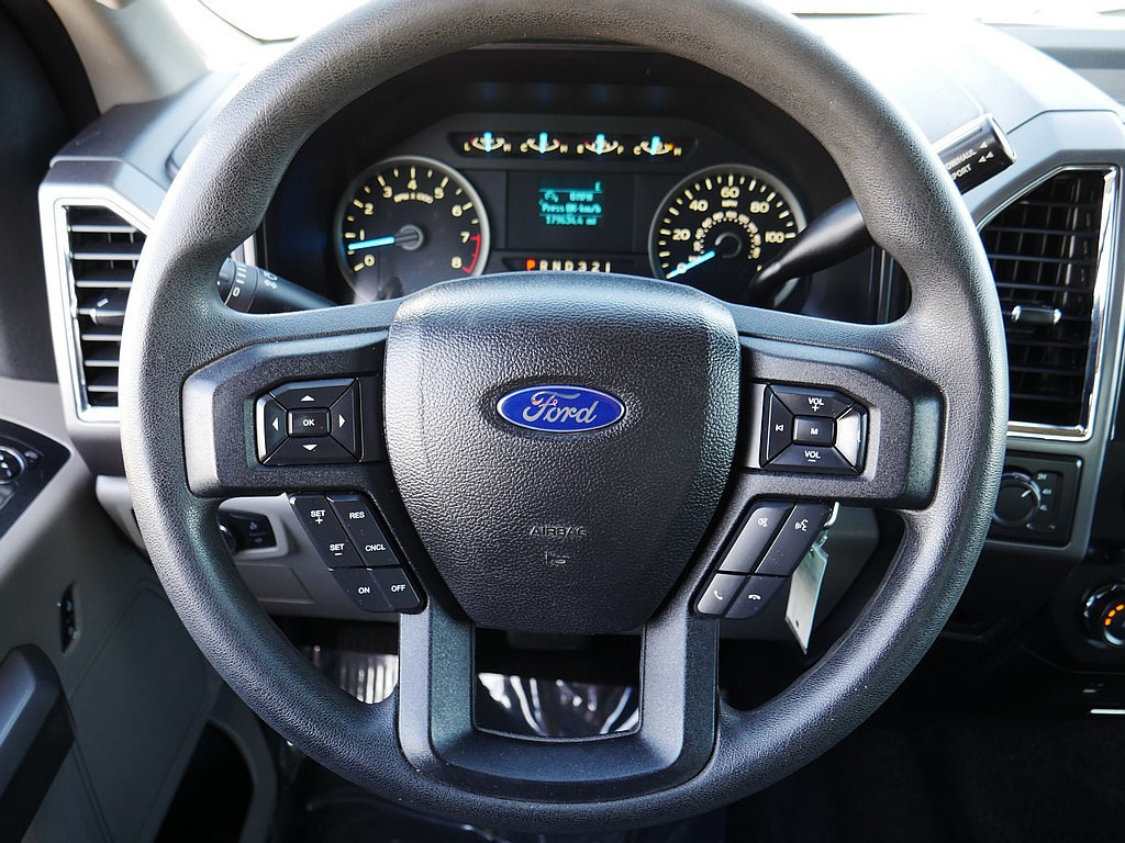 Used 2016 Ford F150 XLT AWD/4WD image 18