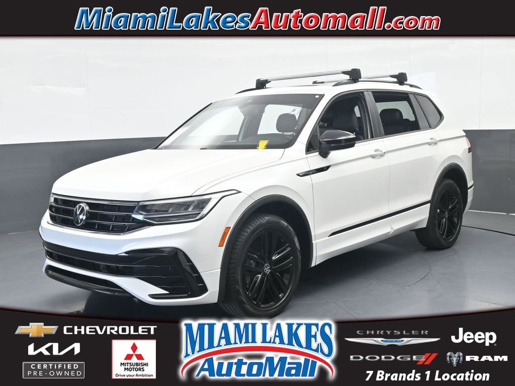 Used 2022 Volkswagen Tiguan SE R-Line image 1