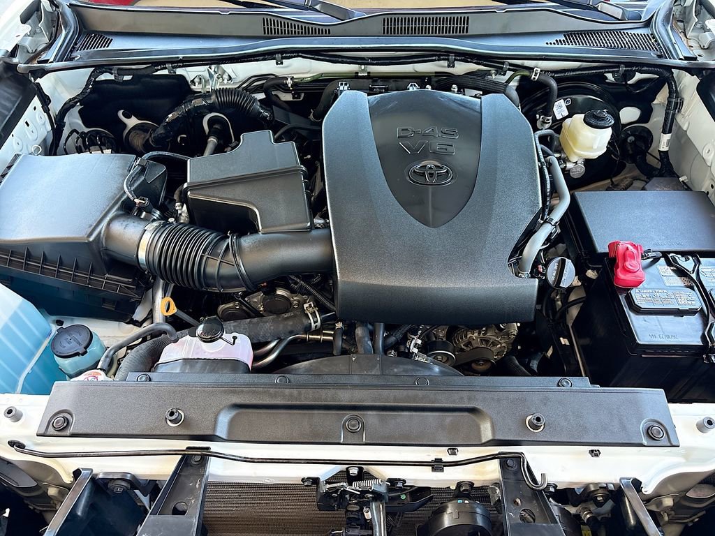Used 2023 Toyota Tacoma SR AWD/4WD image 28