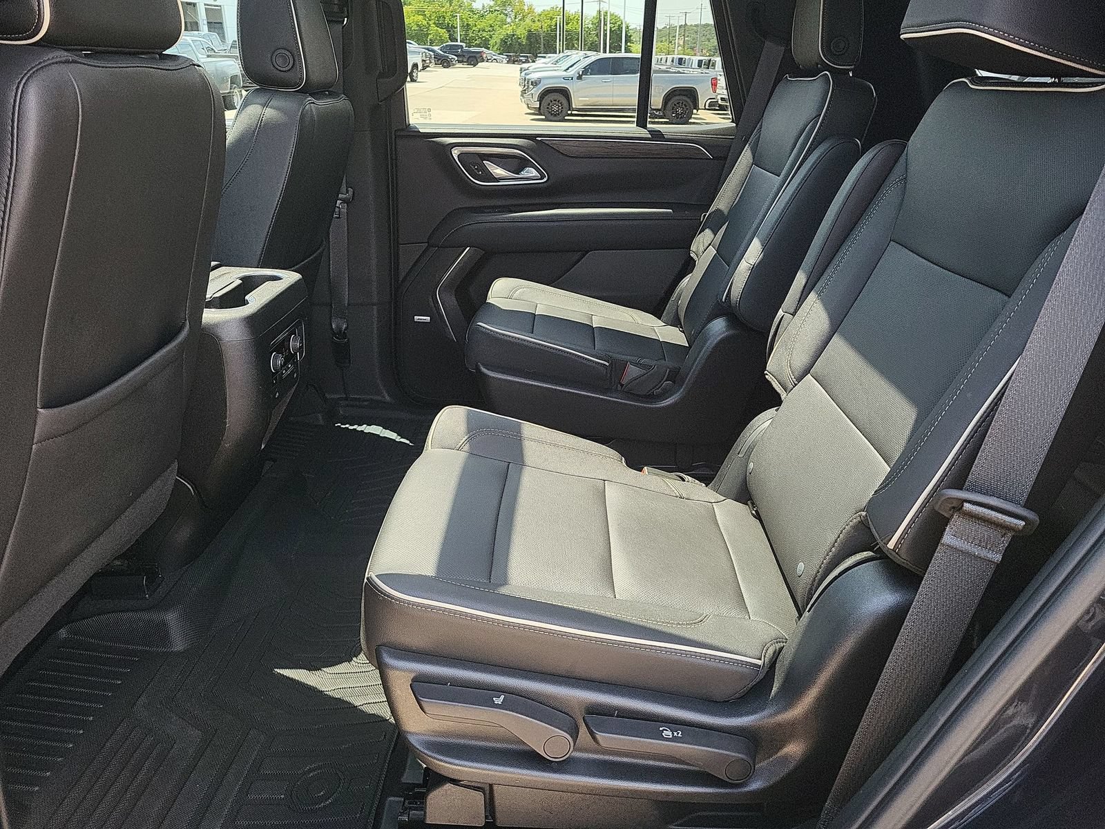 Used 2023 Chevrolet Tahoe Premier w/ Max Trailering Package AWD/4WD image 25