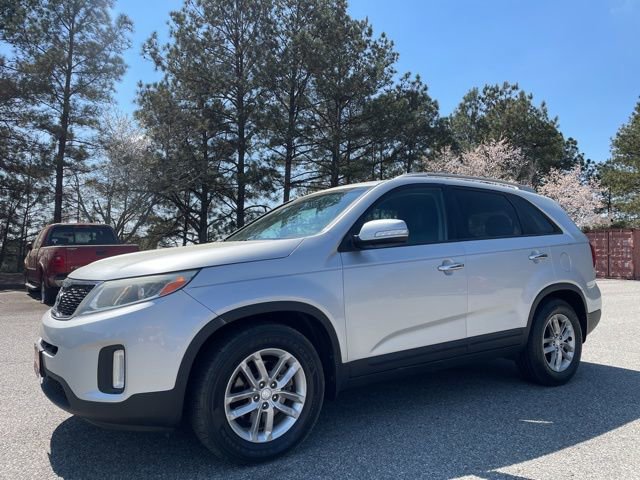 Used 2015 Kia Sorento LX image 7