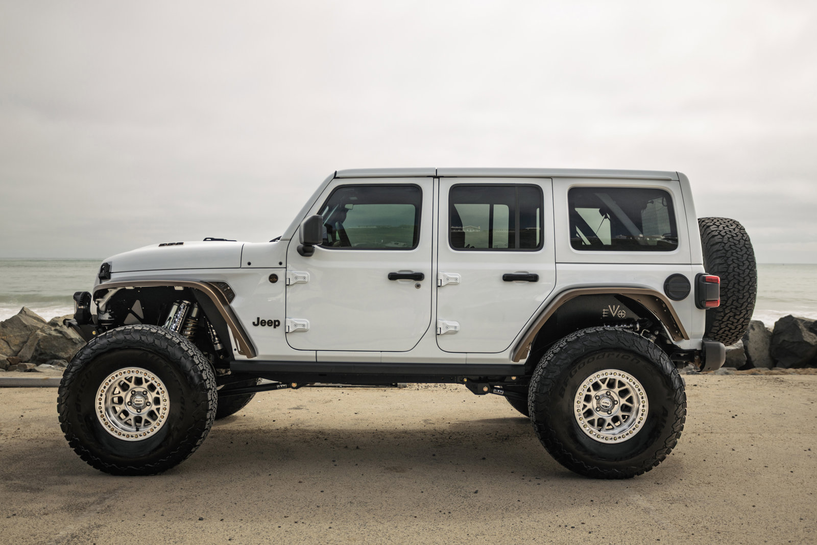 Used 2024 Jeep Wrangler Unlimited Rubicon 392 image 9