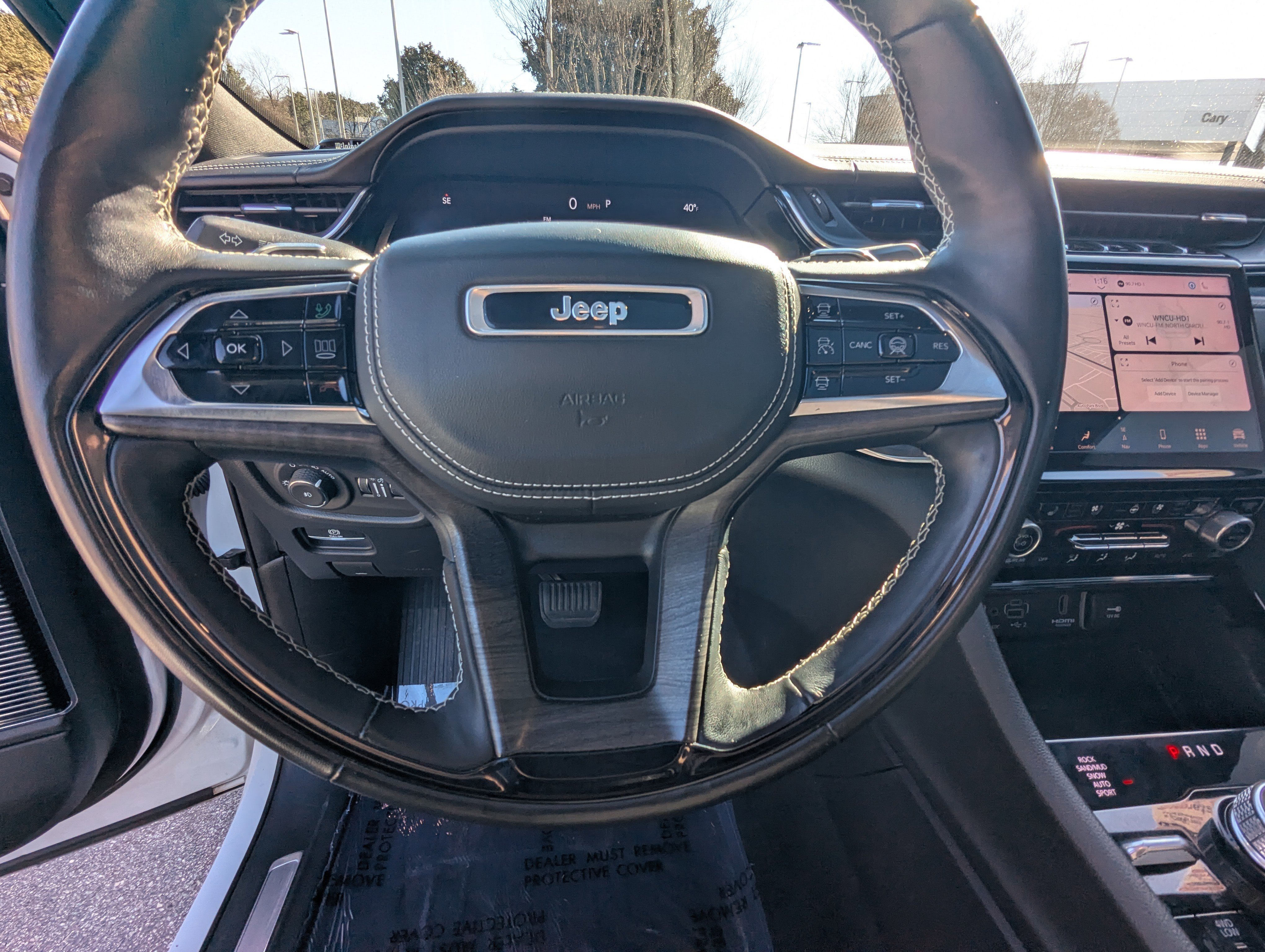 Certified 2022 Jeep Grand Cherokee L Overland w/ Advanced Protech Group III image 22