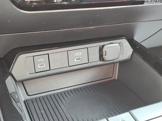 New 2026 Toyota Prius Plug-In Hybrid image 39