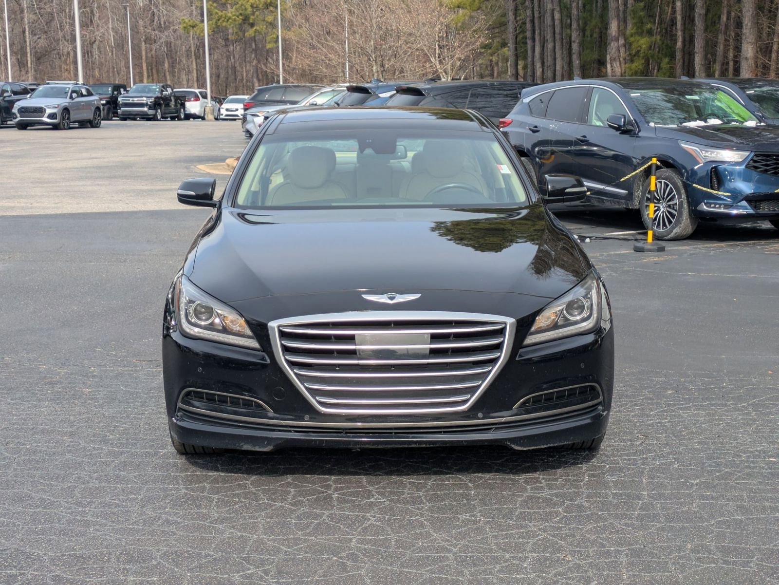 Used 2015 Hyundai Genesis 3.8 w/ Option Group 03 image 2