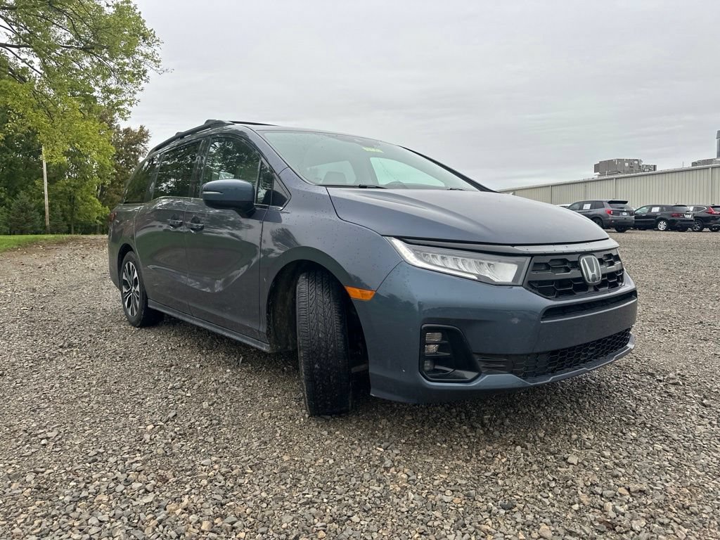Used 2025 Honda Odyssey Elite image 14