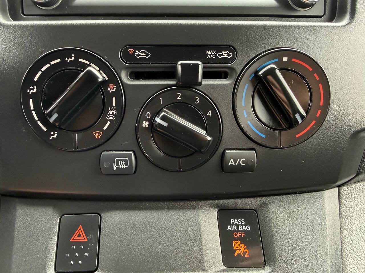 Used 2019 Nissan NV200 SV w/ Navigation Package FWD image 36