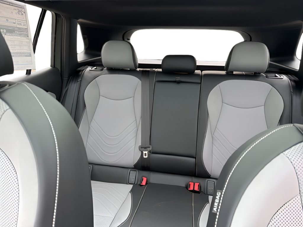 New 2026 Volkswagen Tiguan SE R-Line AWD/4WD image 25