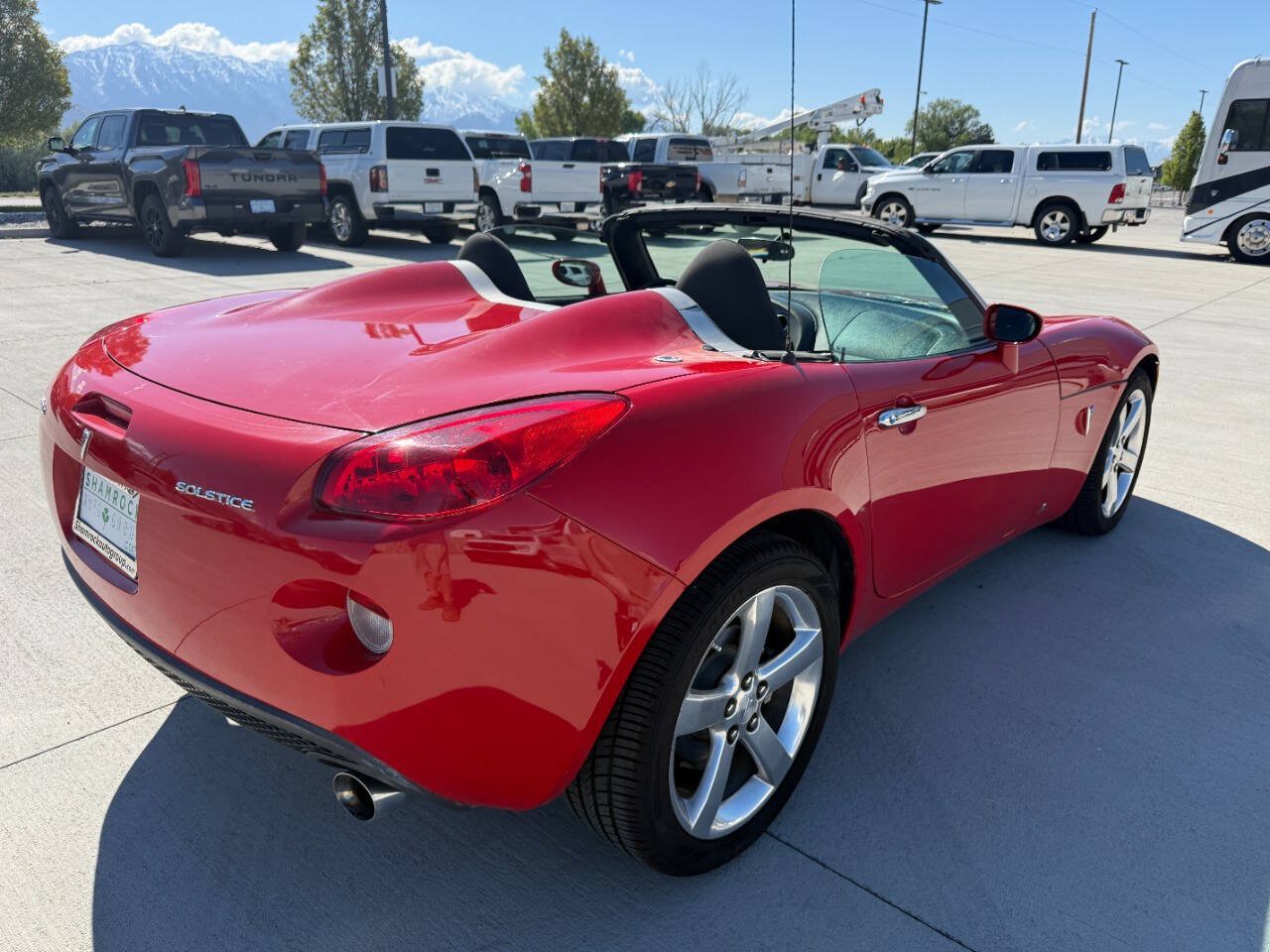 Used 2006 Pontiac Solstice Convertible w/ Power Package RWD image 3