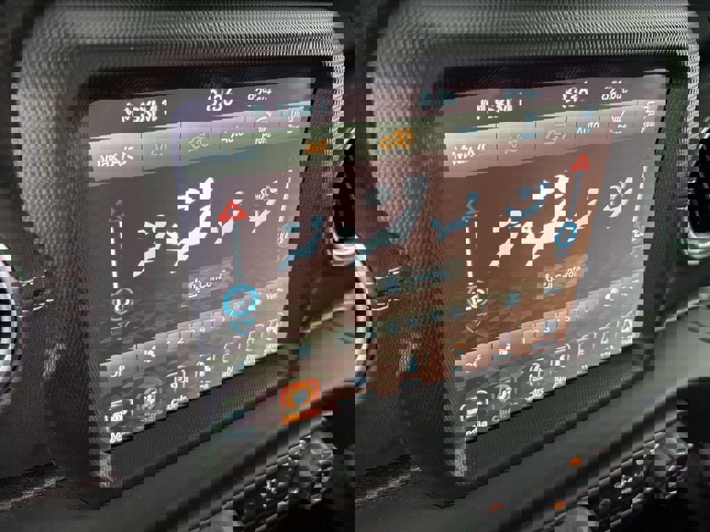 Used 2022 Jeep Wrangler Unlimited Sahara w/ LED Lighting Group image 32