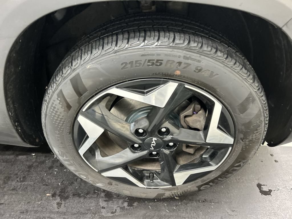 Used 2024 Kia Seltos EX AWD/4WD image 8