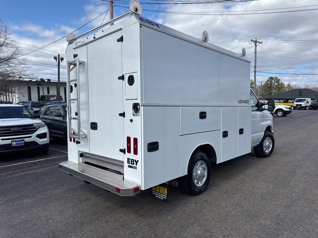 New 2026 Ford E-350 and Econoline 350 Super Duty w/ Power Equipment Group RWD image 6