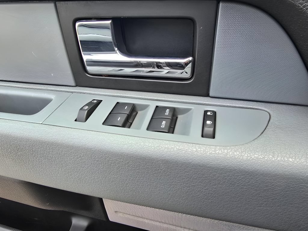 Used 2013 Ford F150 XLT w/ Luxury Equipment Group AWD/4WD image 15