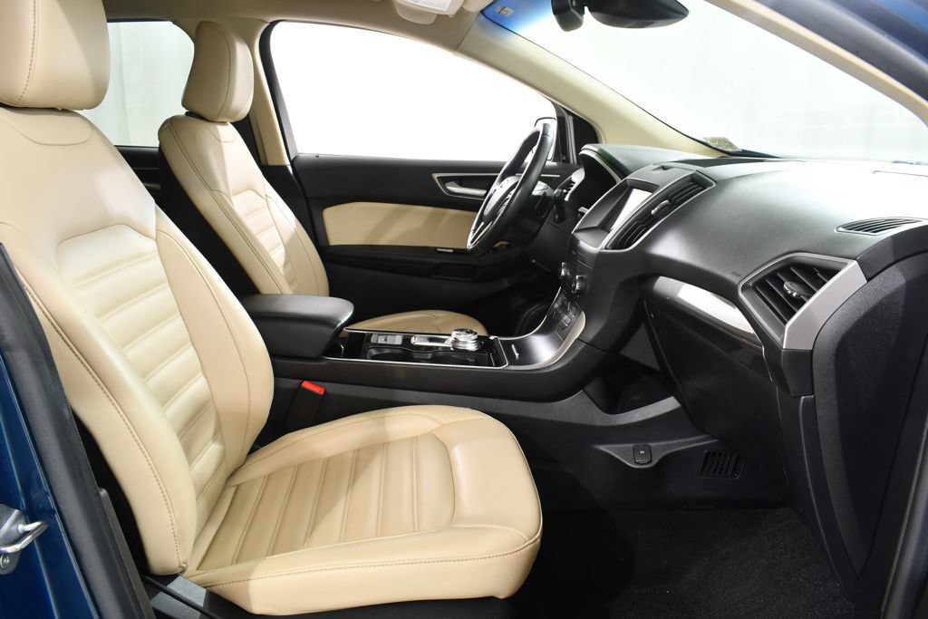 Used 2020 Ford Edge SEL w/ Cold Weather Package AWD/4WD image 10