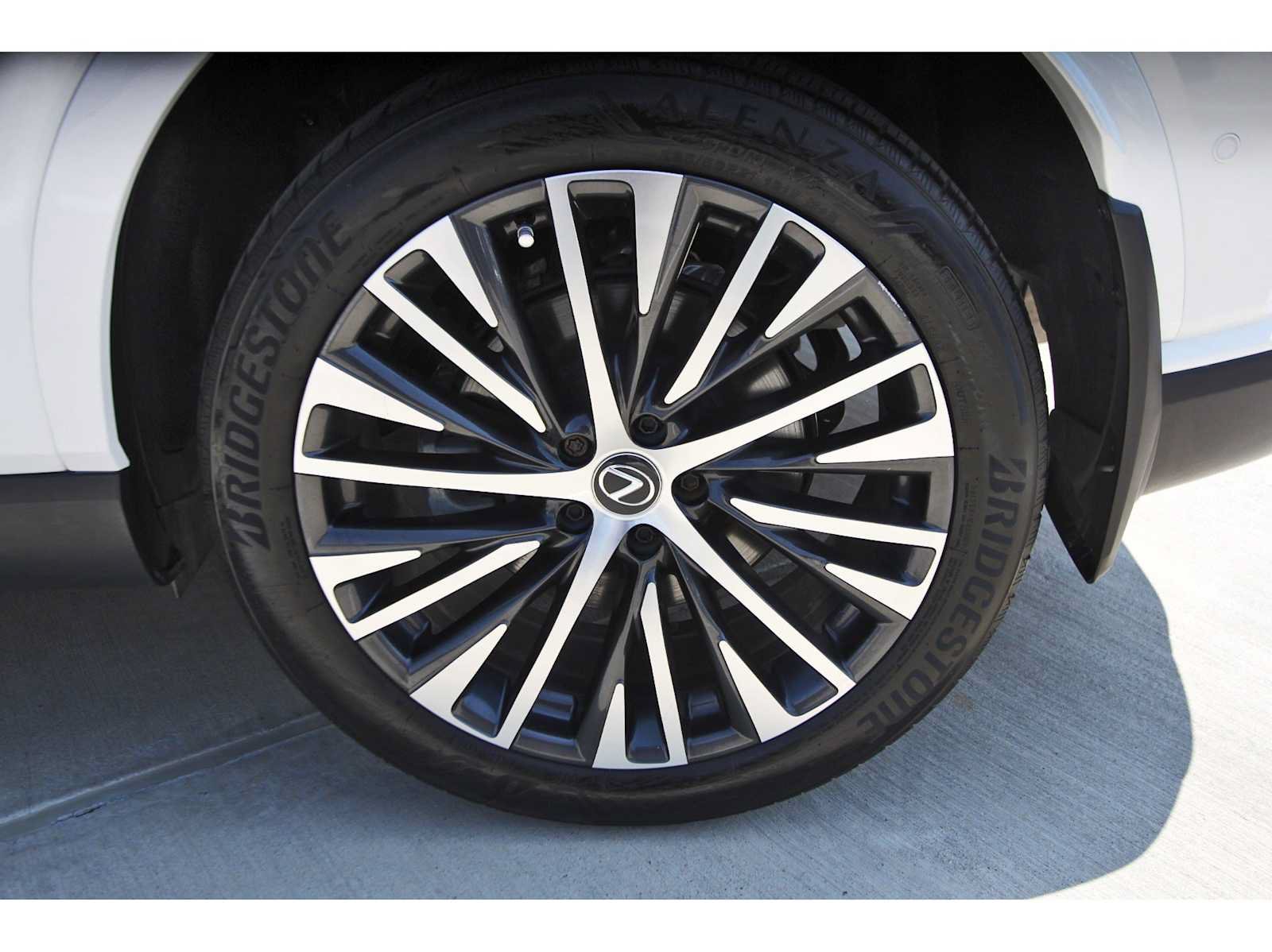 Used 2024 Lexus RX 350 Premium Plus w/ Convenience Package FWD image 30