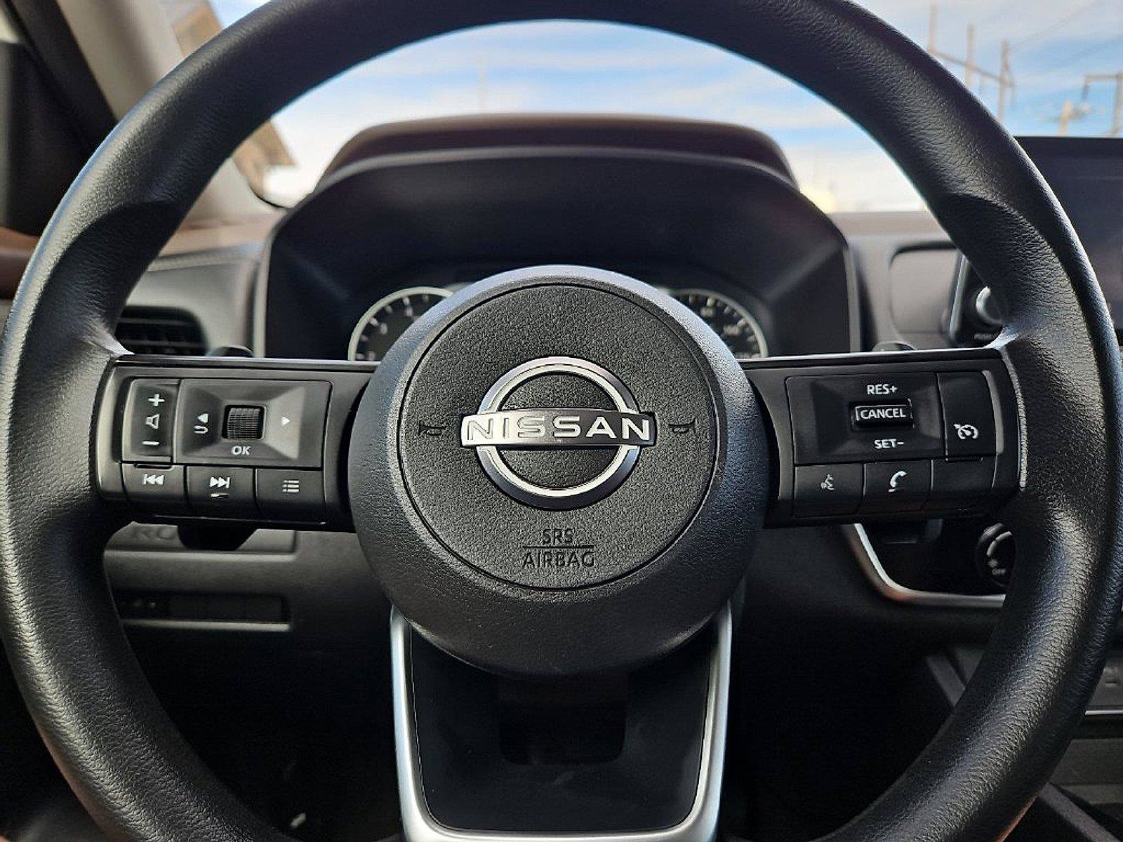 Used 2022 Nissan Rogue S AWD/4WD image 30