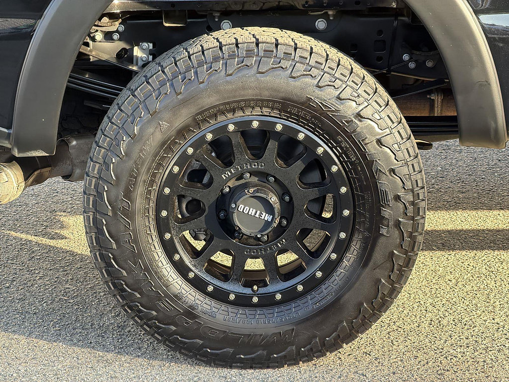 Used 2023 Ford F350 Lariat w/ Sport Appearance Package AWD/4WD image 32
