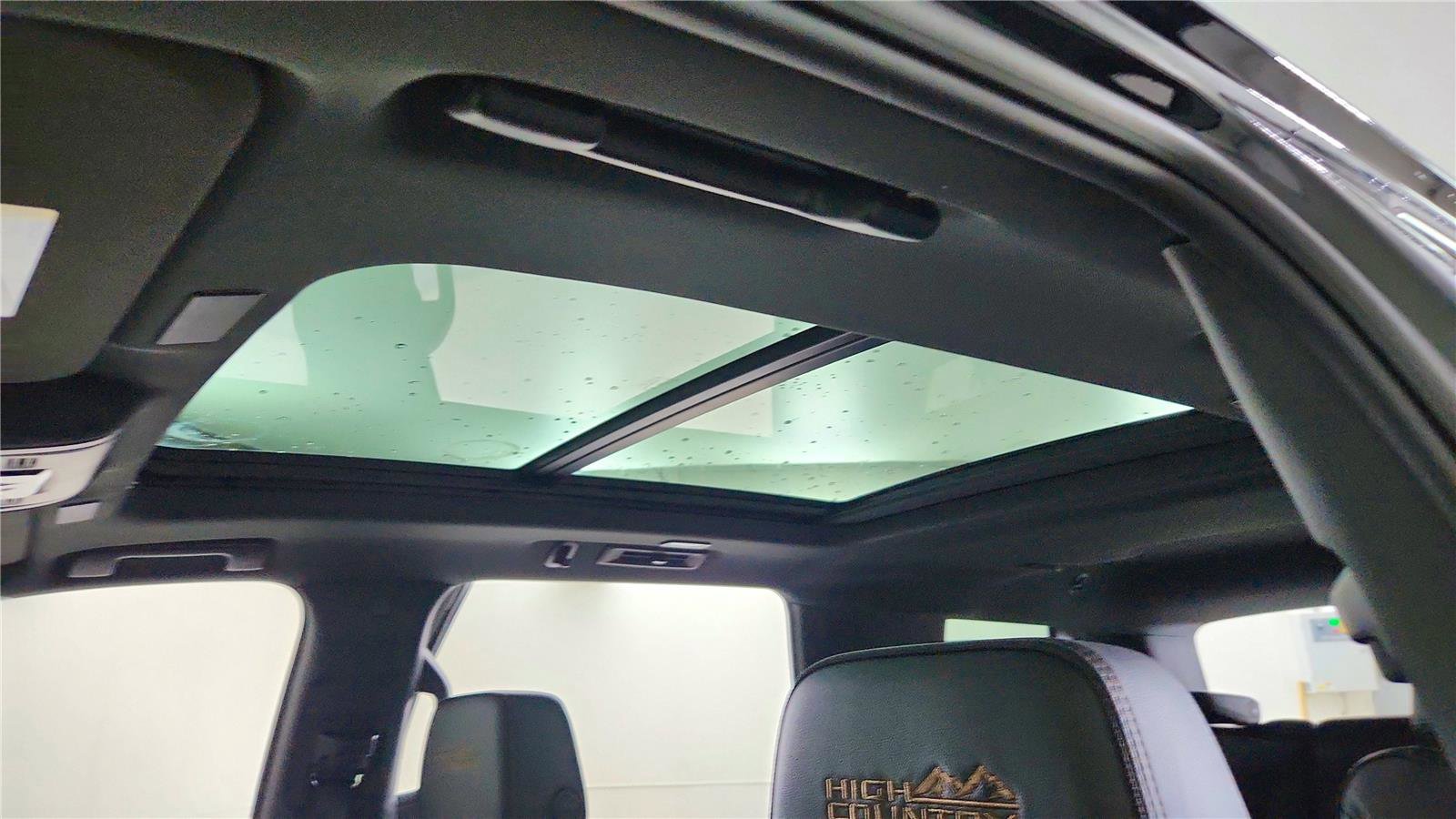 New 2026 Chevrolet Tahoe High Country w/ Sun And Tow Package image 32