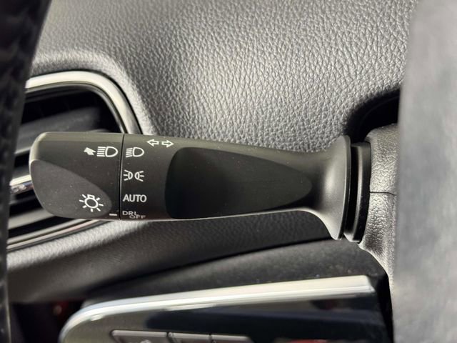 Used 2018 Toyota Prius Prime Premium FWD image 20