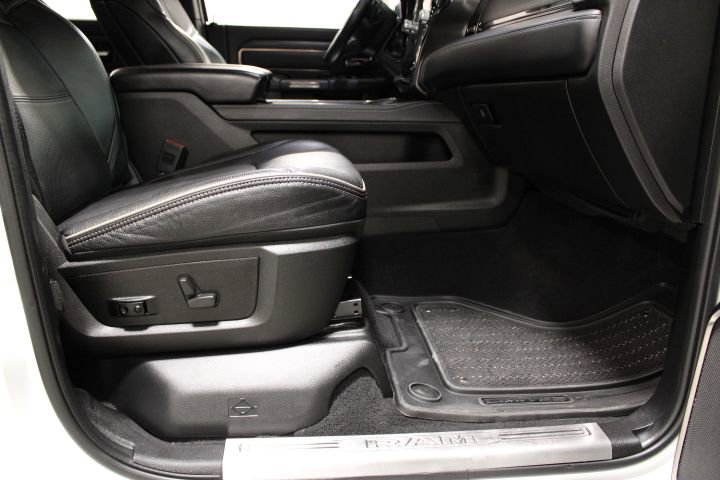 Used 2022 RAM 2500 Limited image 26