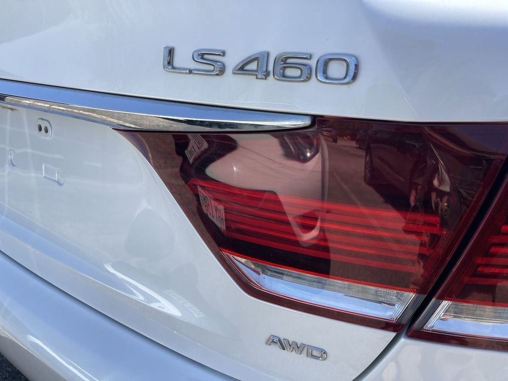 Used 2015 Lexus LS 460 AWD w/ Comfort Package image 8