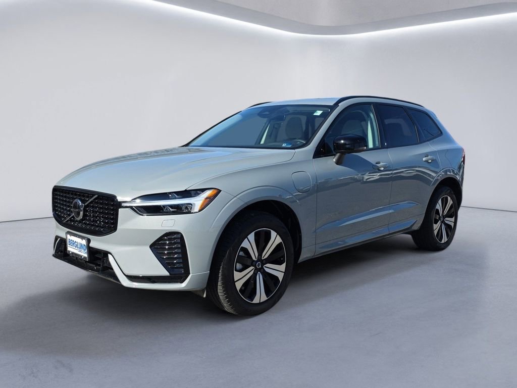 Used 2025 Volvo XC60 T8 Core w/ Protection Package Premier image 7