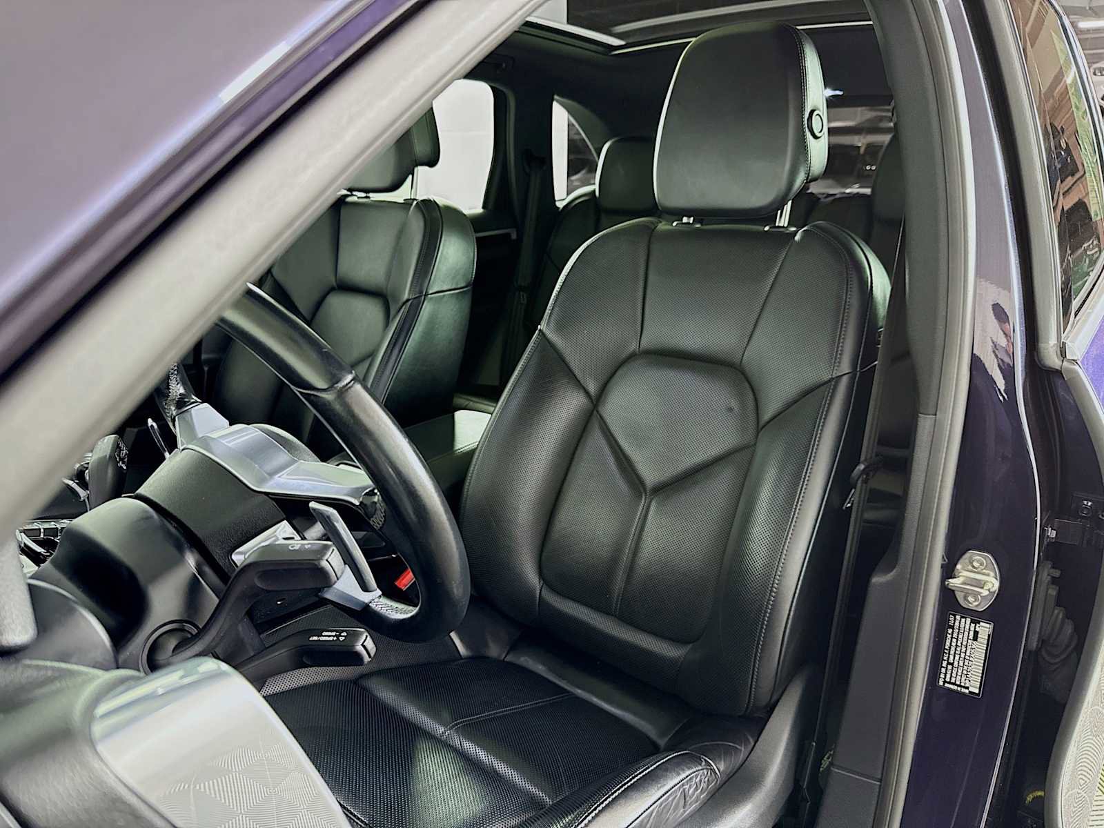 Used 2018 Porsche Cayenne image 10